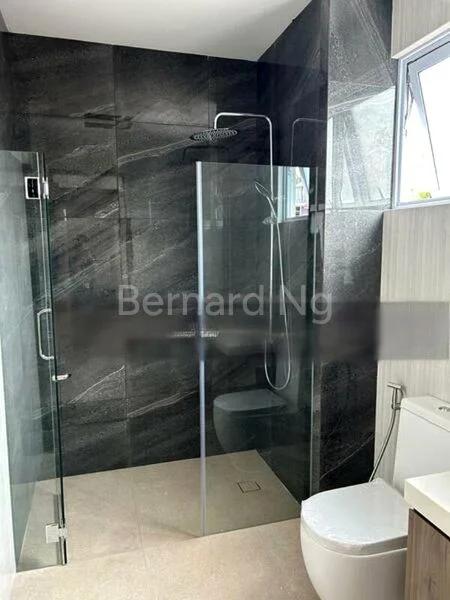 5 Bed Semi-Detached House (Landed) for Sale in  Fernvale Lodge - Image 1